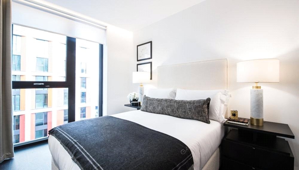 Flat Pascal Square in Greater London