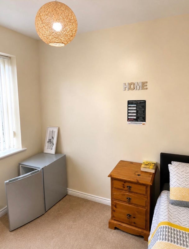 Room Potters Hollow in Nottingham