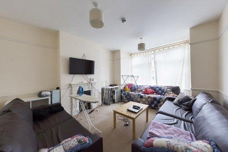 Room Arthur Road in Southampton