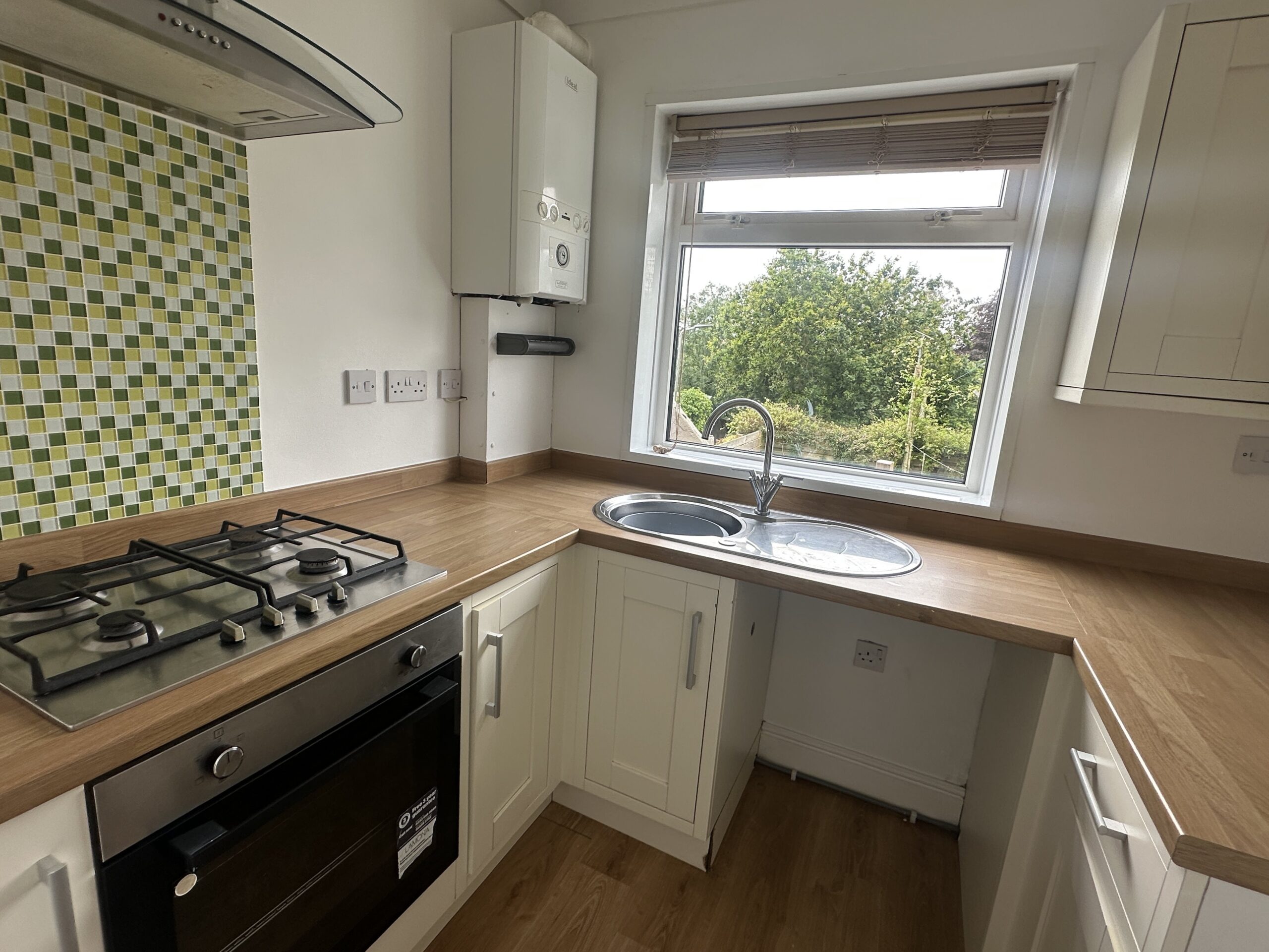 Flat Vicarage Gardens in Plymouth