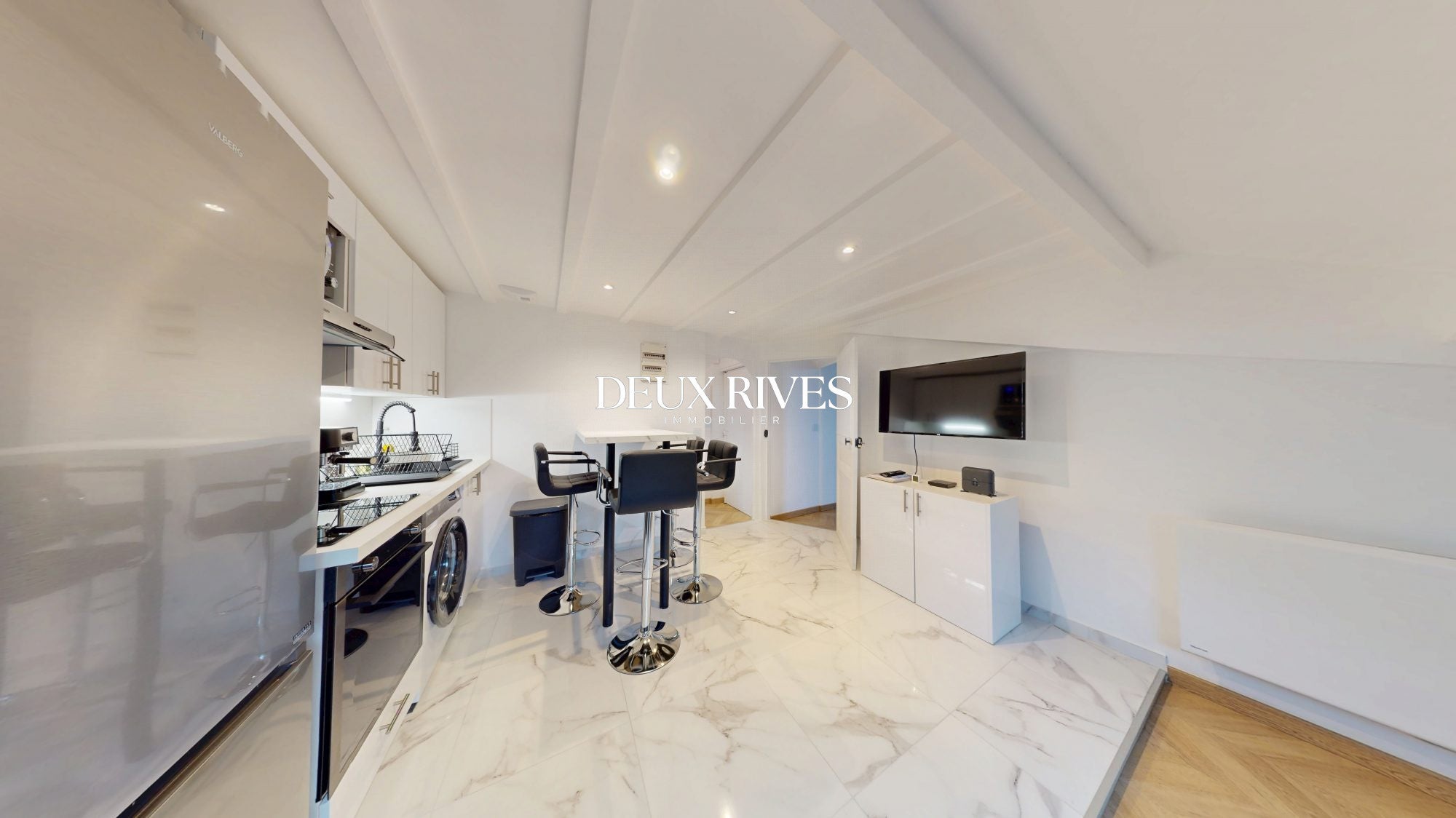 Flat Place Saint-Similien in Nantes
