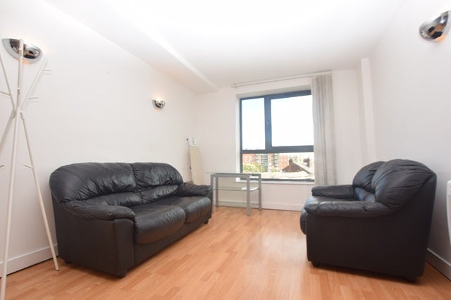 Flat Fitzwilliam Street in Sheffield