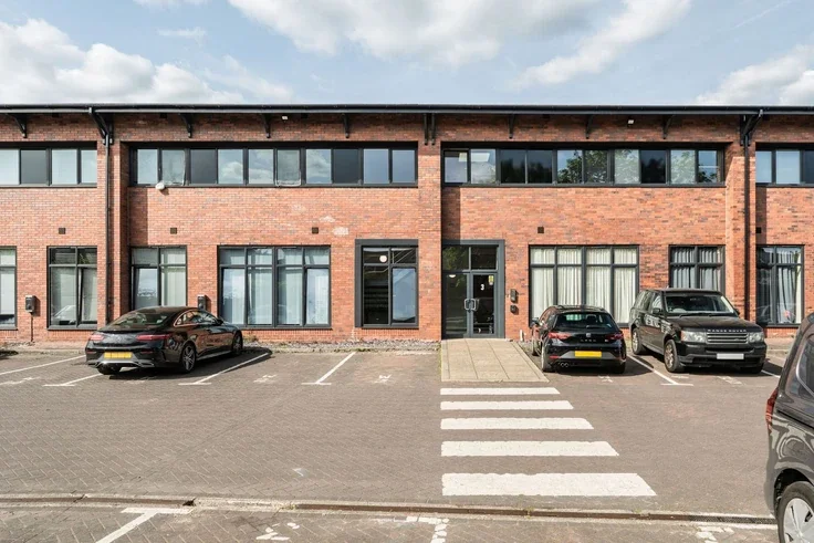 Flat Goodiers Drive in Salford