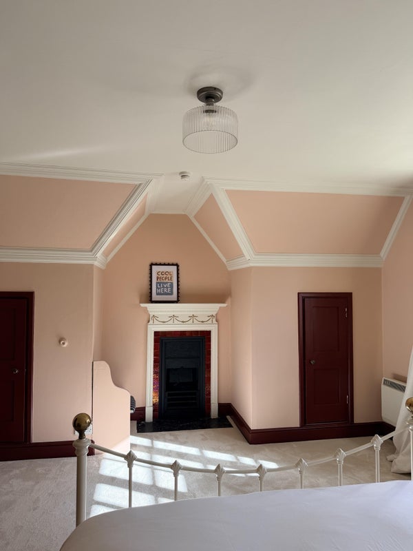 Room Gresham Court in Ipswich
