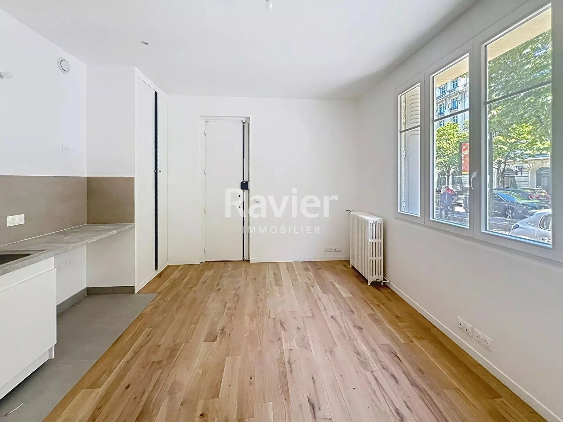 Appartement Avenue Hoche à Paris