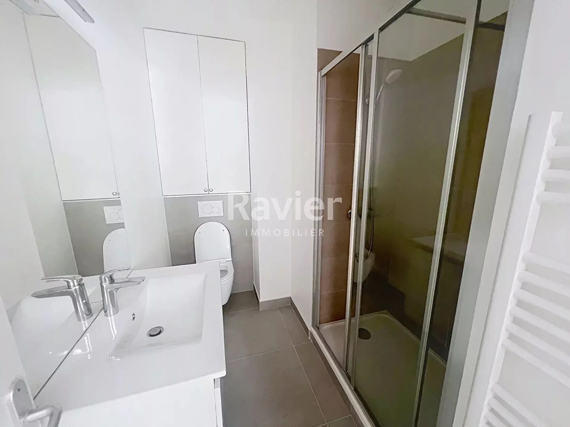 Appartement Avenue Hoche à Paris