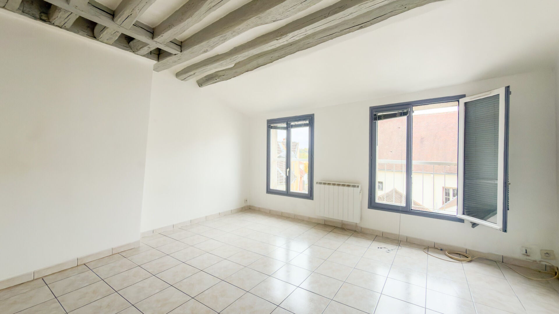 Flat Rue du Donjon in Brunoy