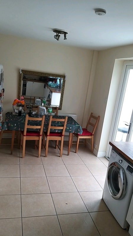 Room Bromley Road in Greater London