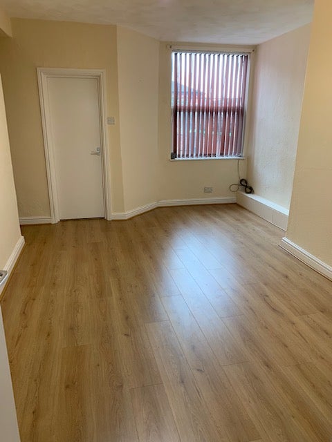 Flat Heald Place in Manchester