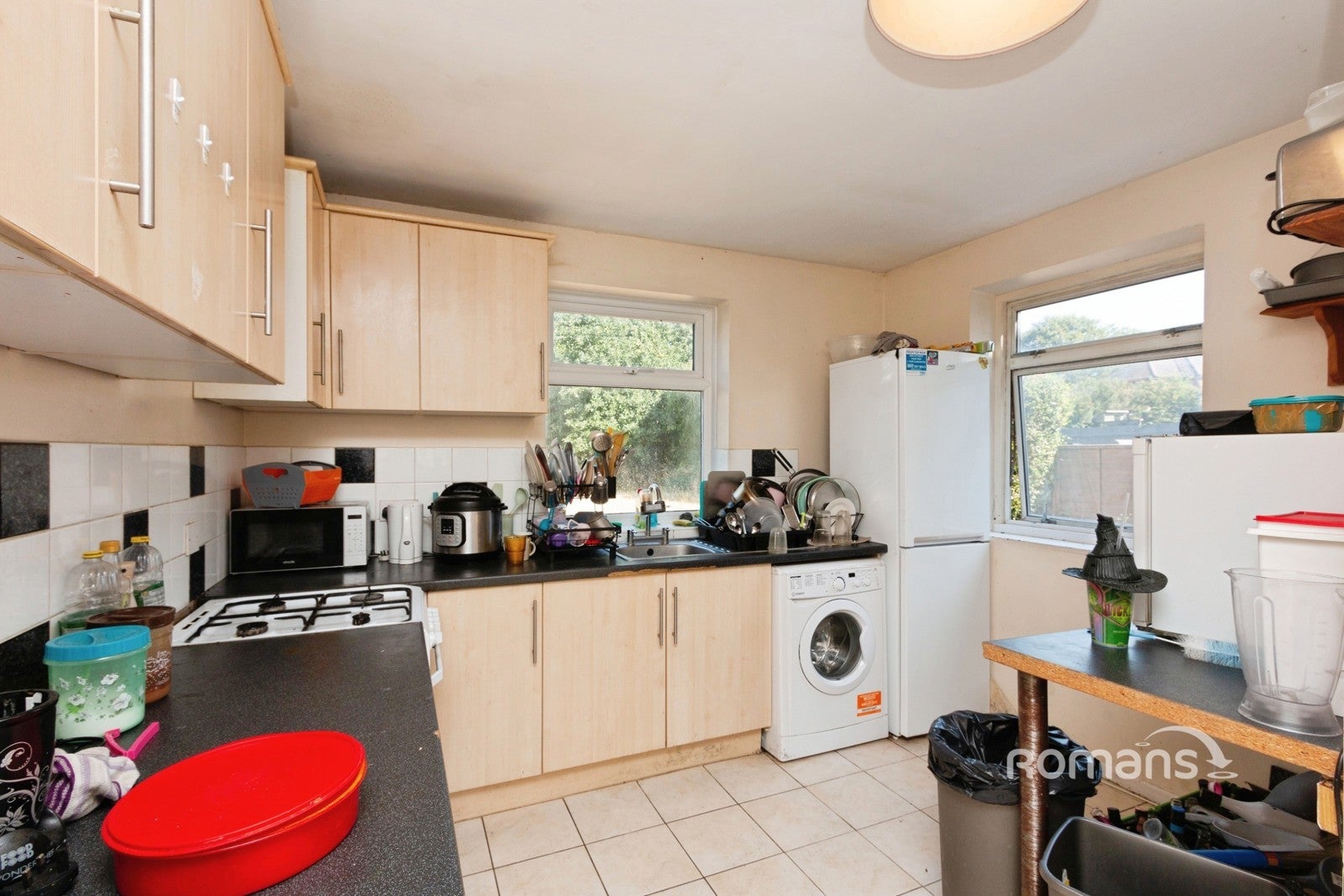 Room Stoke Hills in Farnham
