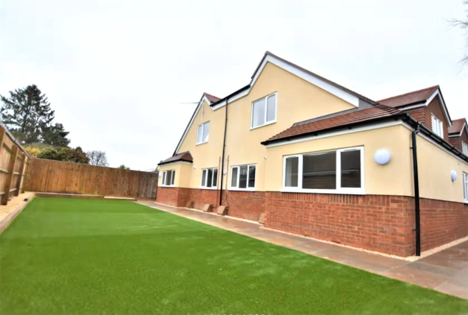 Flat Park Close in South Oxfordshire