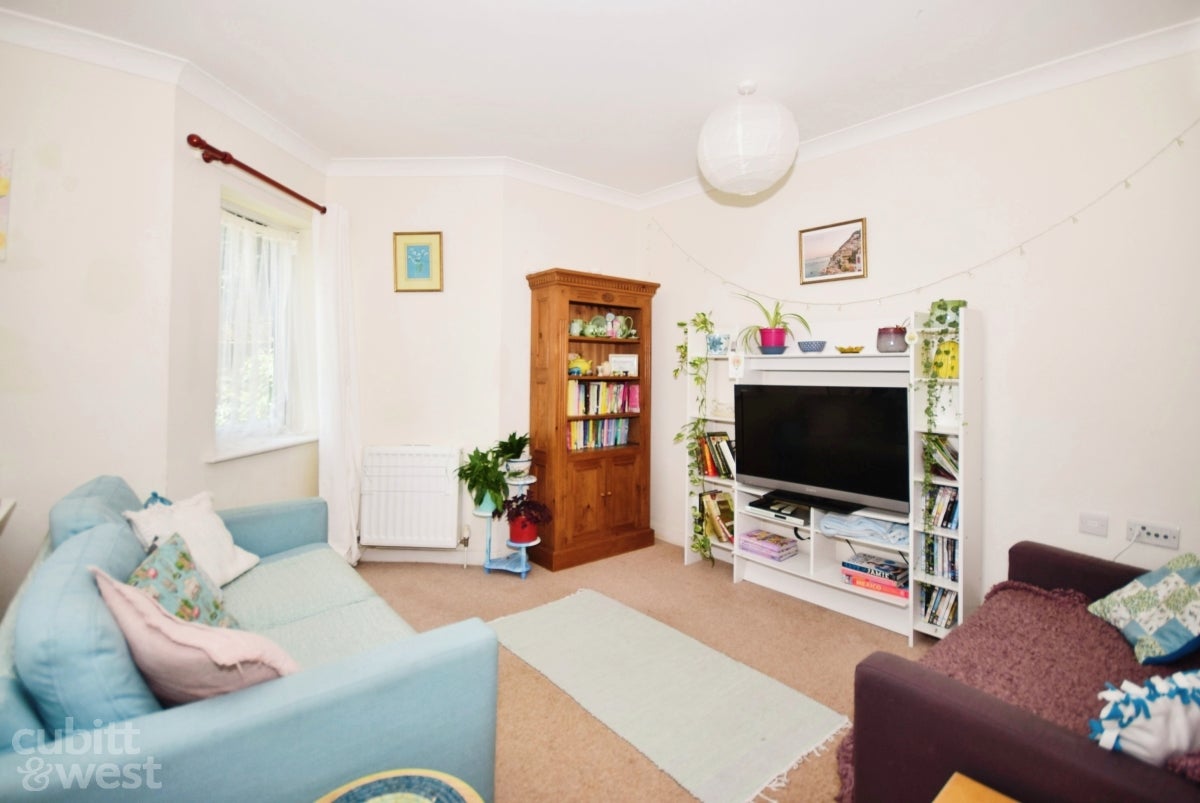 Flat Southgate in Chichester