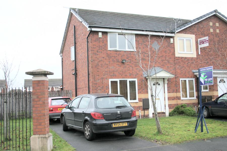Flat Velour Close in Salford