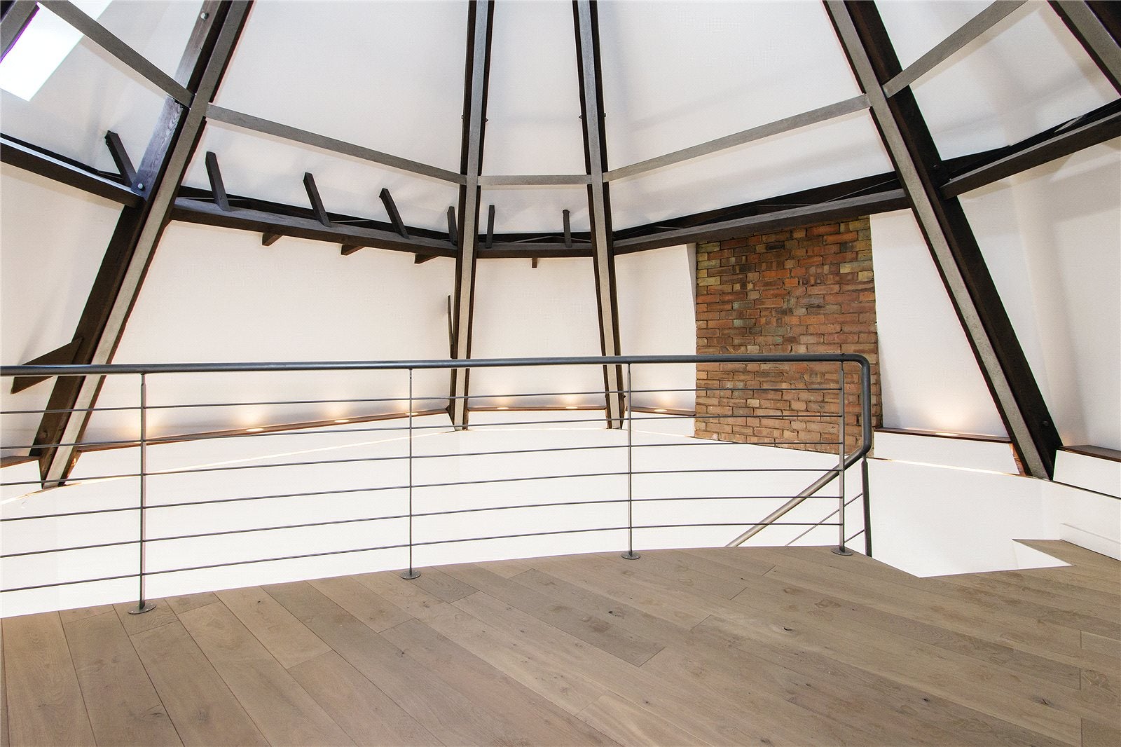 Flat Lafone Street in Greater London