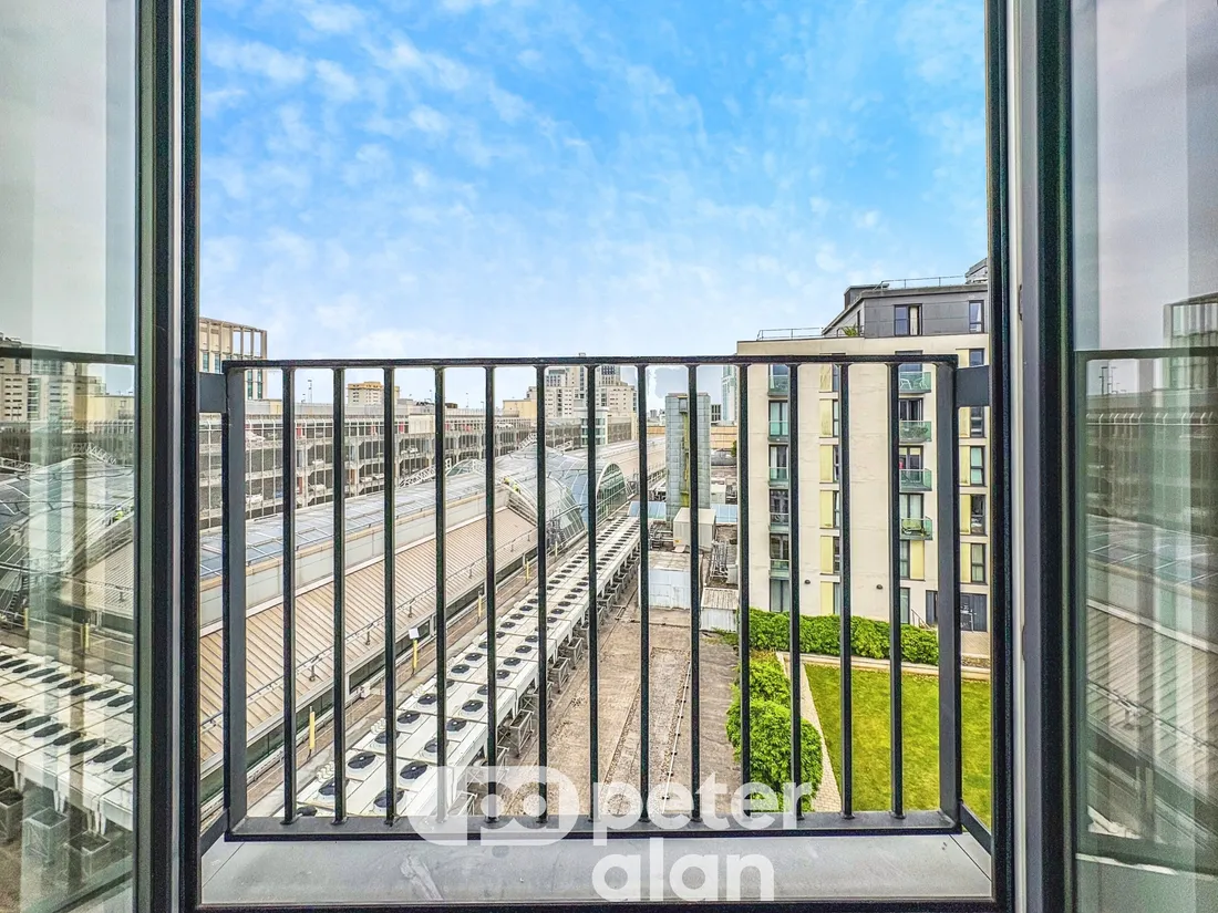 Flat Grand Arcade in Cardiff