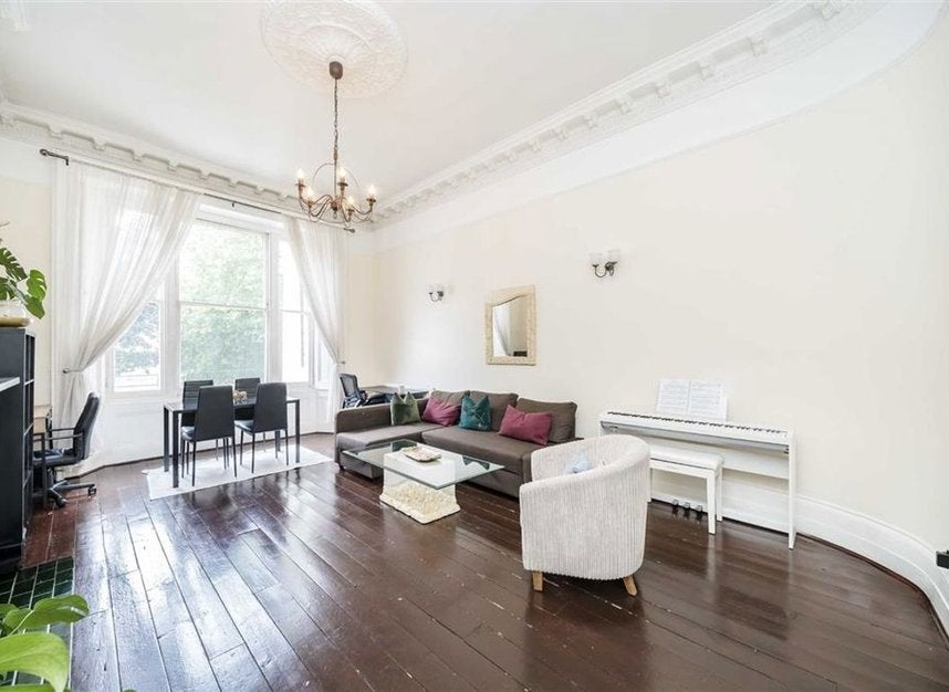 Flat Gloucester Terrace in City of Westminster
