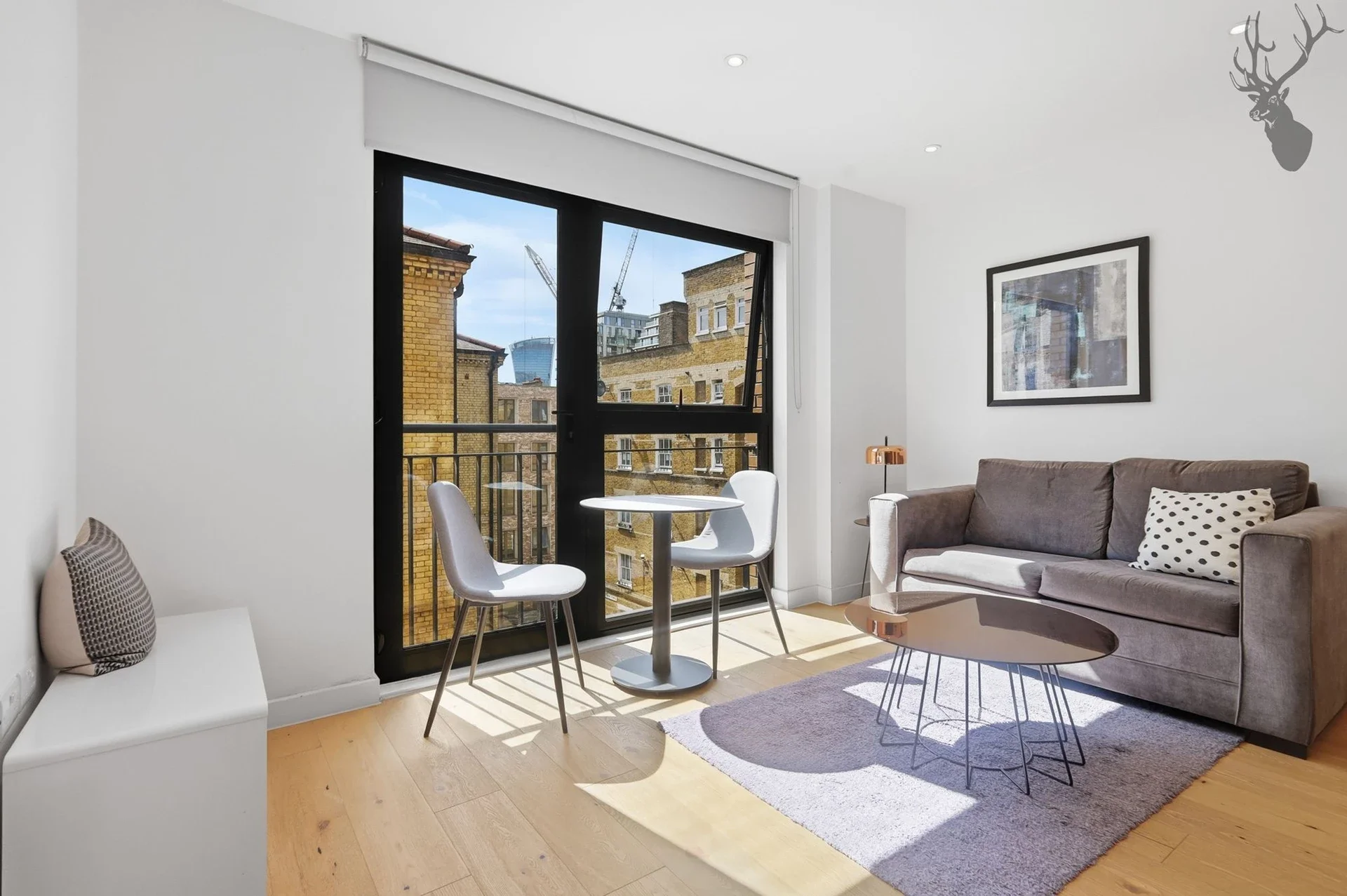Flat Court Yard in Greater London