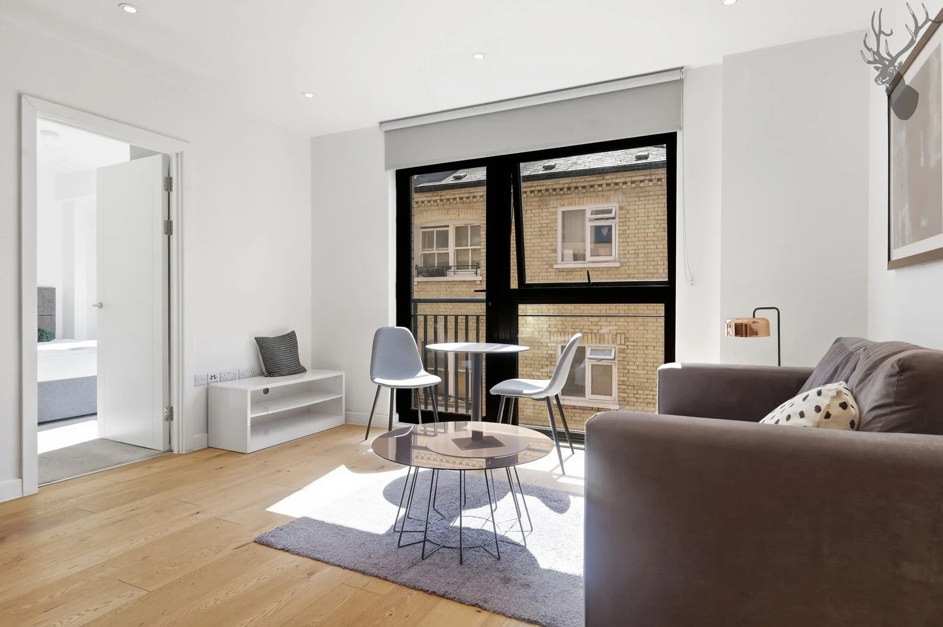Flat Court Yard in Greater London