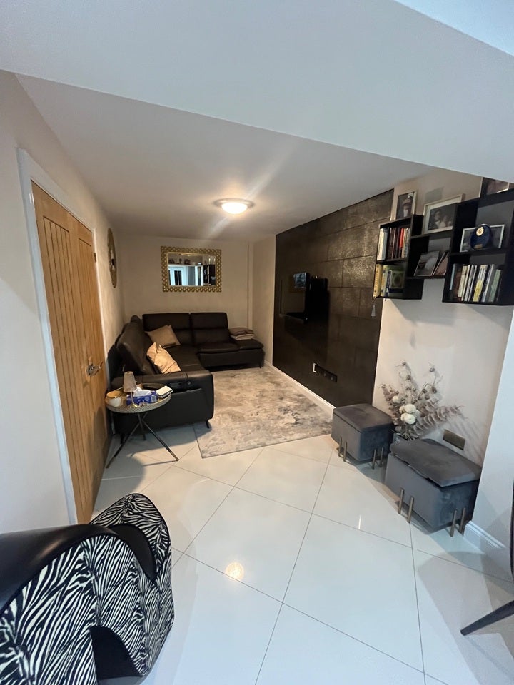 House Sycamore Close in Greater London