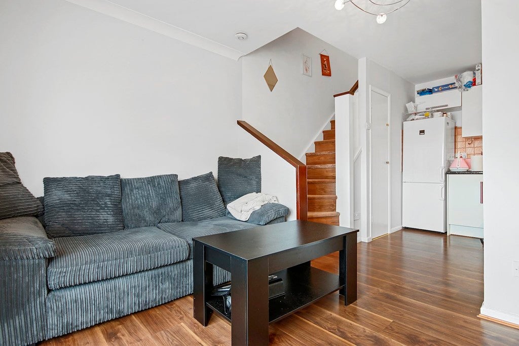 House Oxley Close in Greater London