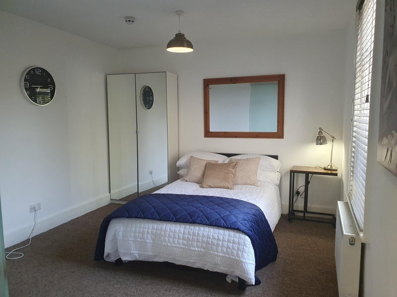 Room Sterte Road in Poole