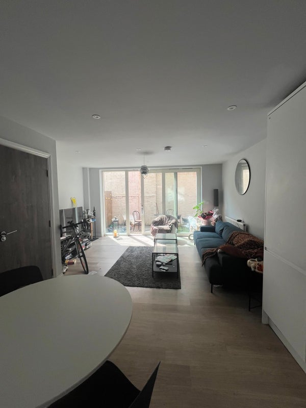Room Sprowston Mews in Greater London