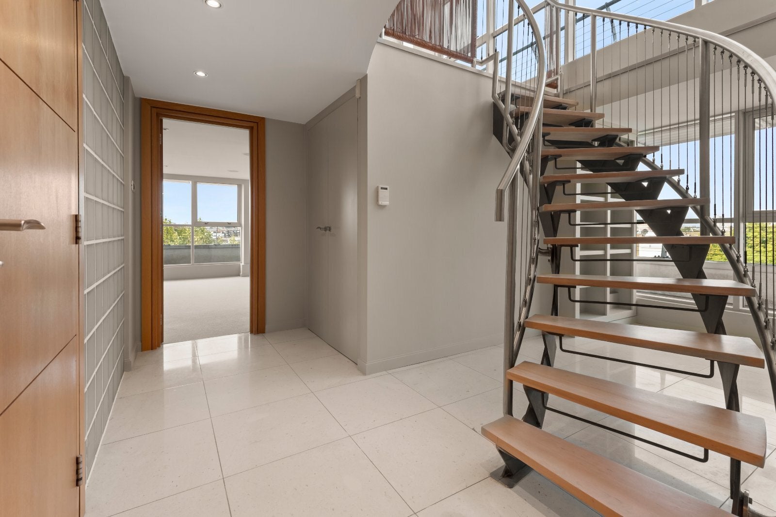 Flat Old Brompton Road in Greater London
