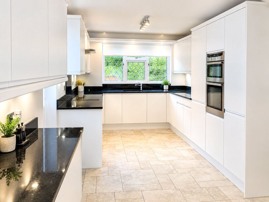 House Castle Close in Greater London