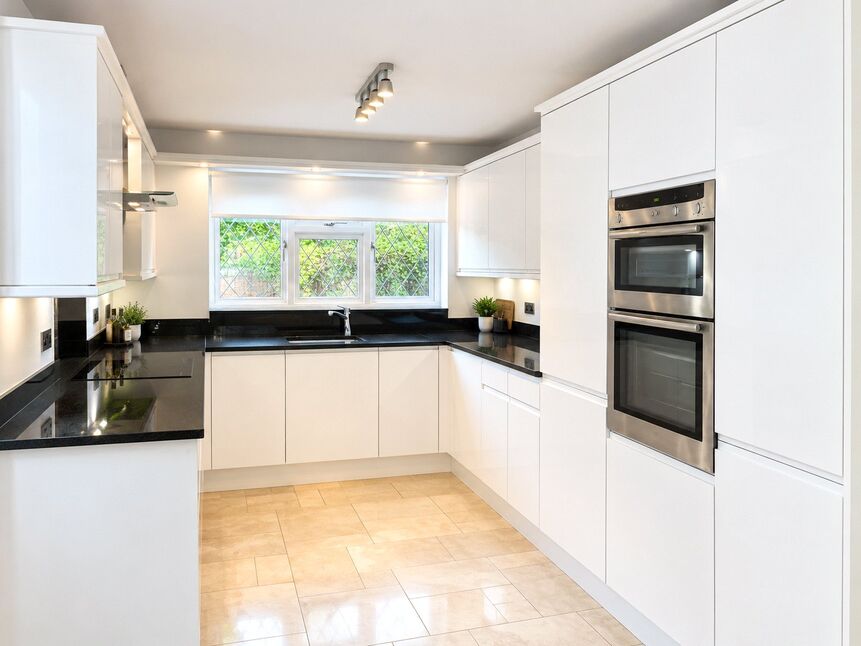 House Castle Close in Greater London