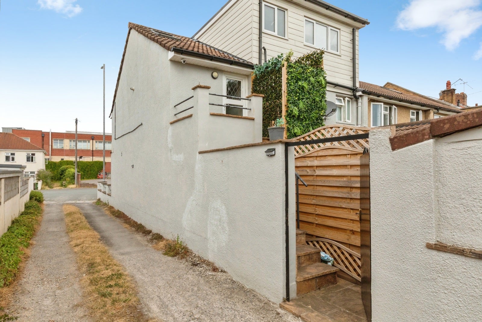 Flat Ashton Drive in Bristol