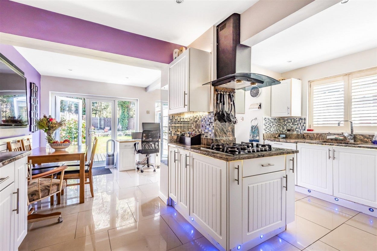 House Gresham Way in Surrey Heath
