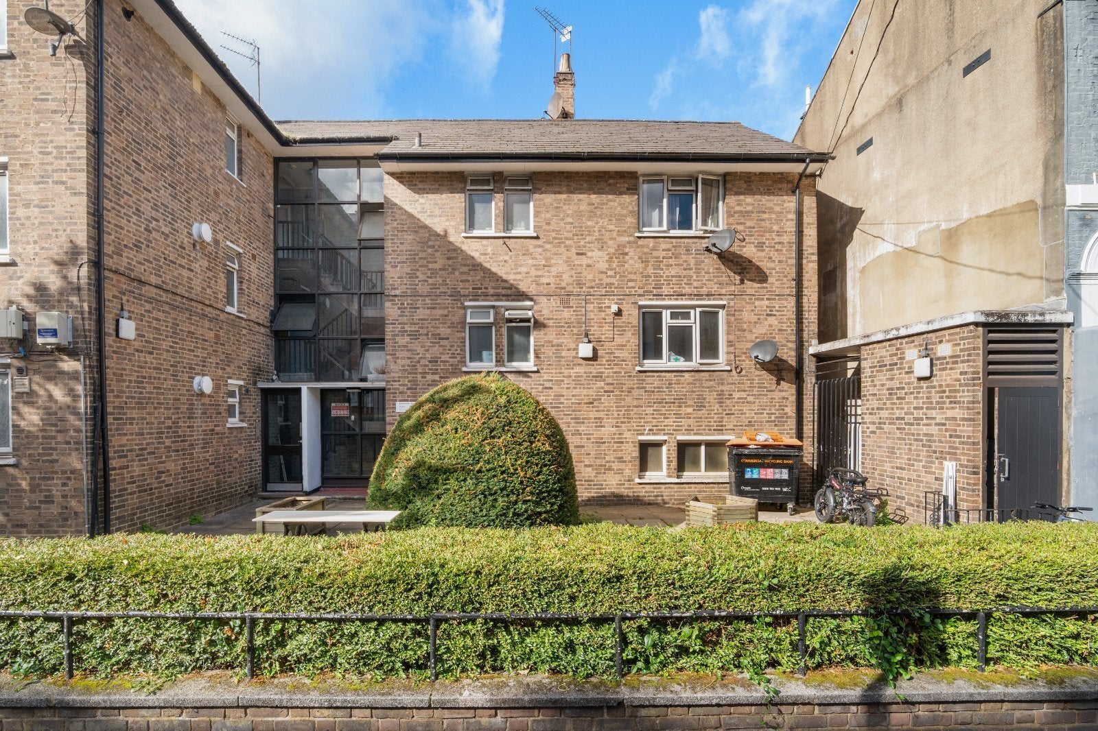 Flat Richmond Way in Greater London