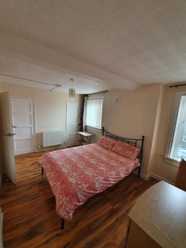 Room Easter Drylaw Place in City of Edinburgh