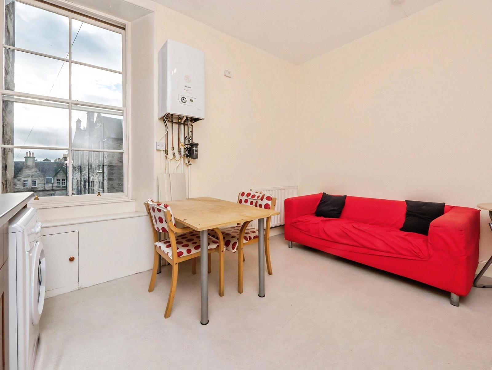Flat Canongate in City of Edinburgh