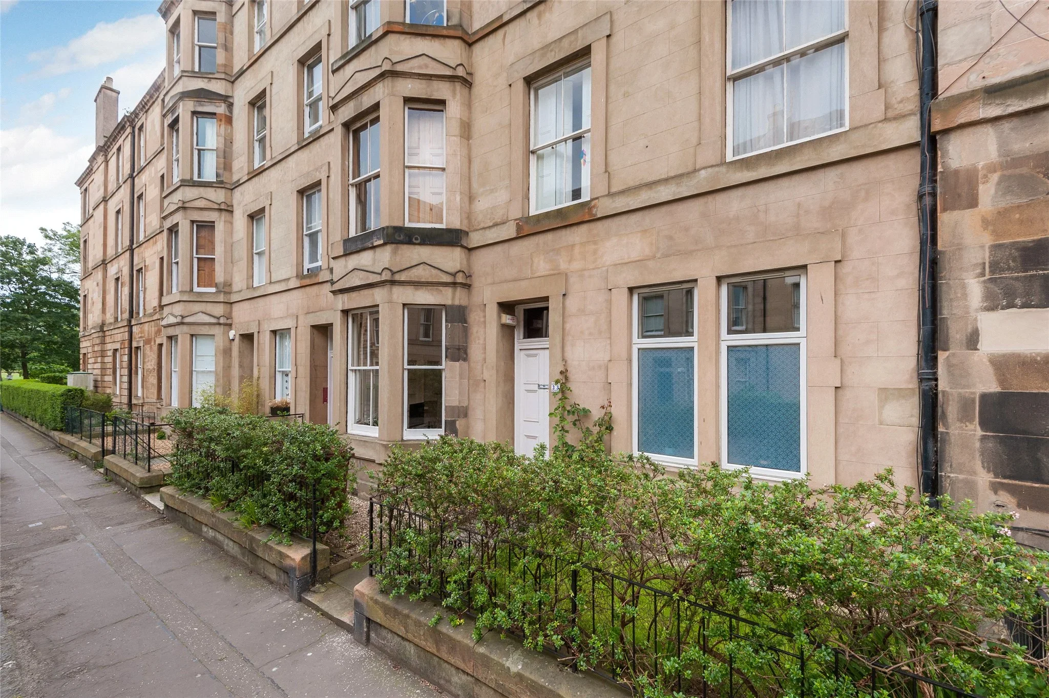 Flat Lauriston Gardens in City of Edinburgh