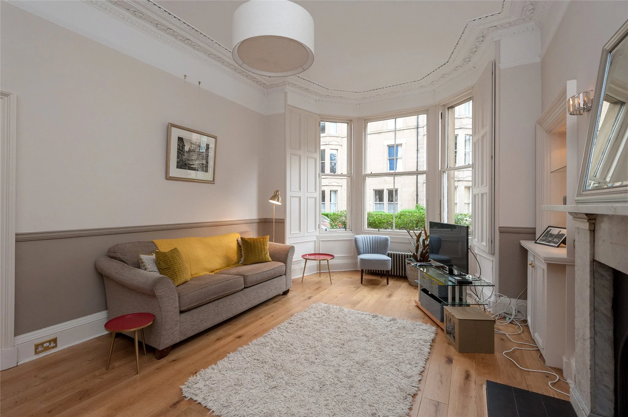 Flat Lauriston Gardens in City of Edinburgh