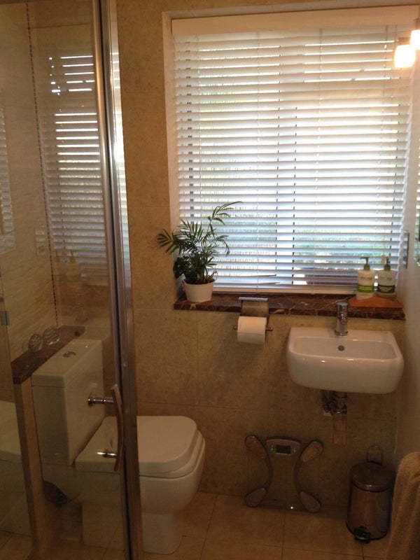 Room Canonbury Crescent in Greater London