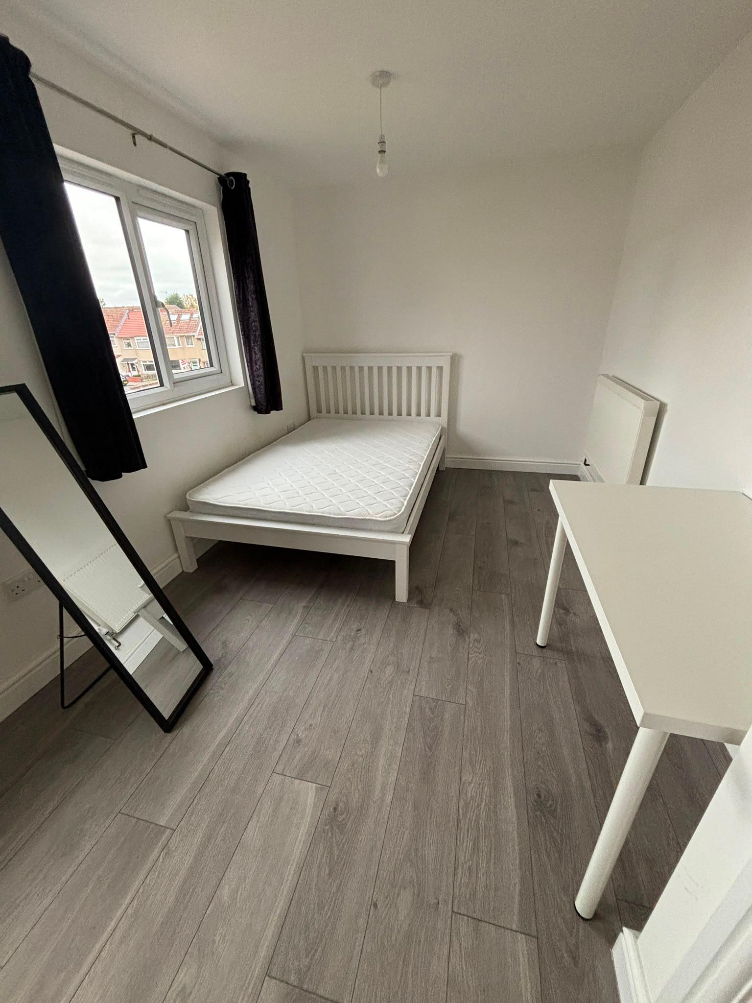 Room Filton Avenue in Bristol