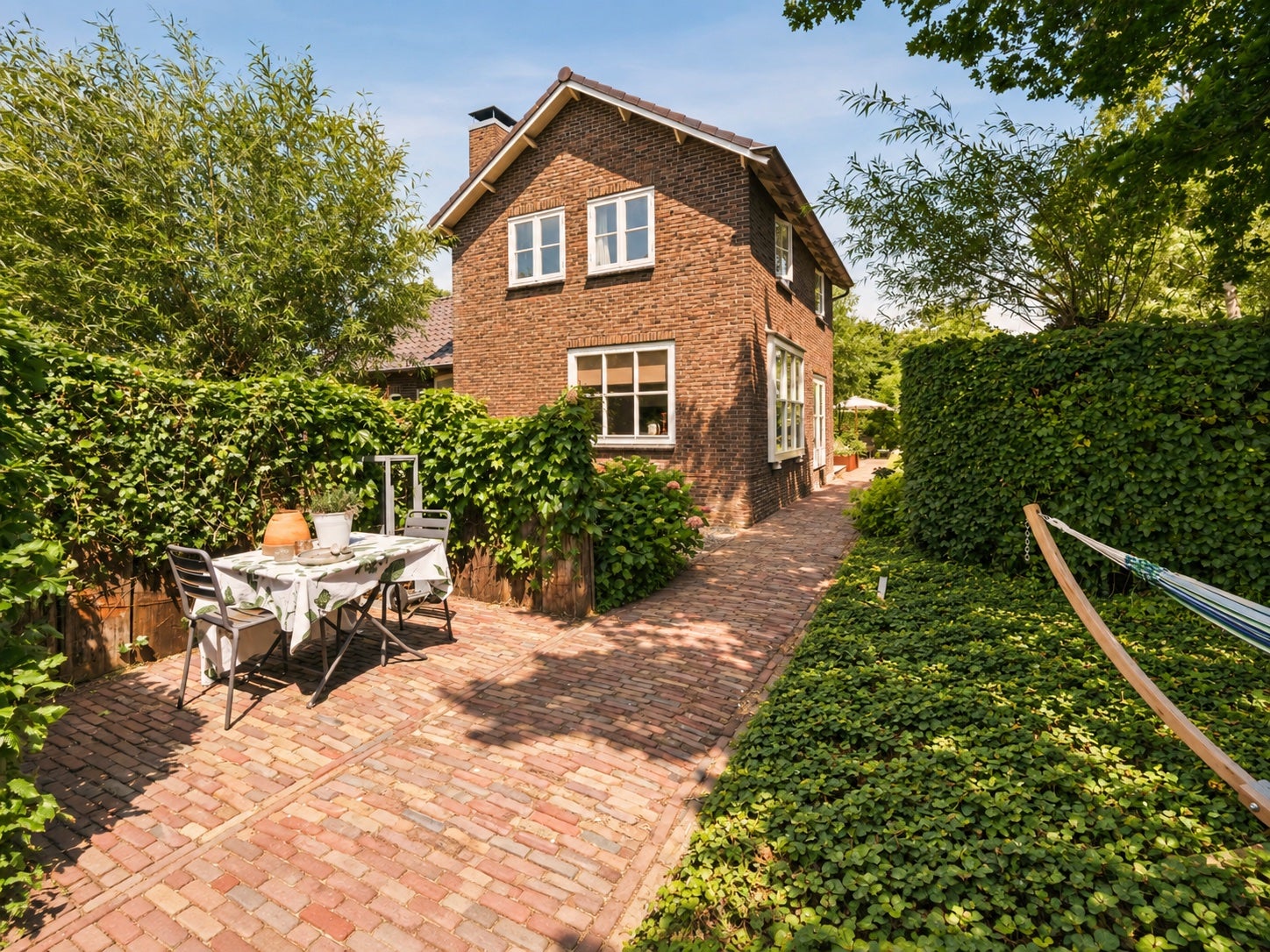 Huis Zuideinde 271 in Oostzaan