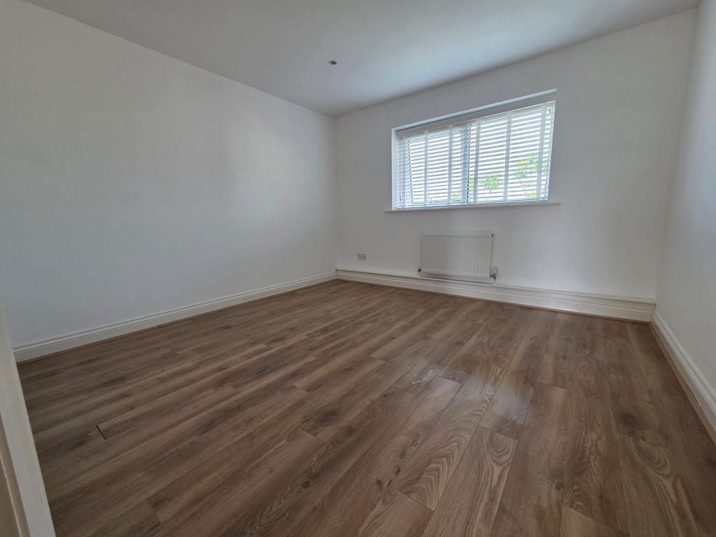 Flat Park Rise in Chichester