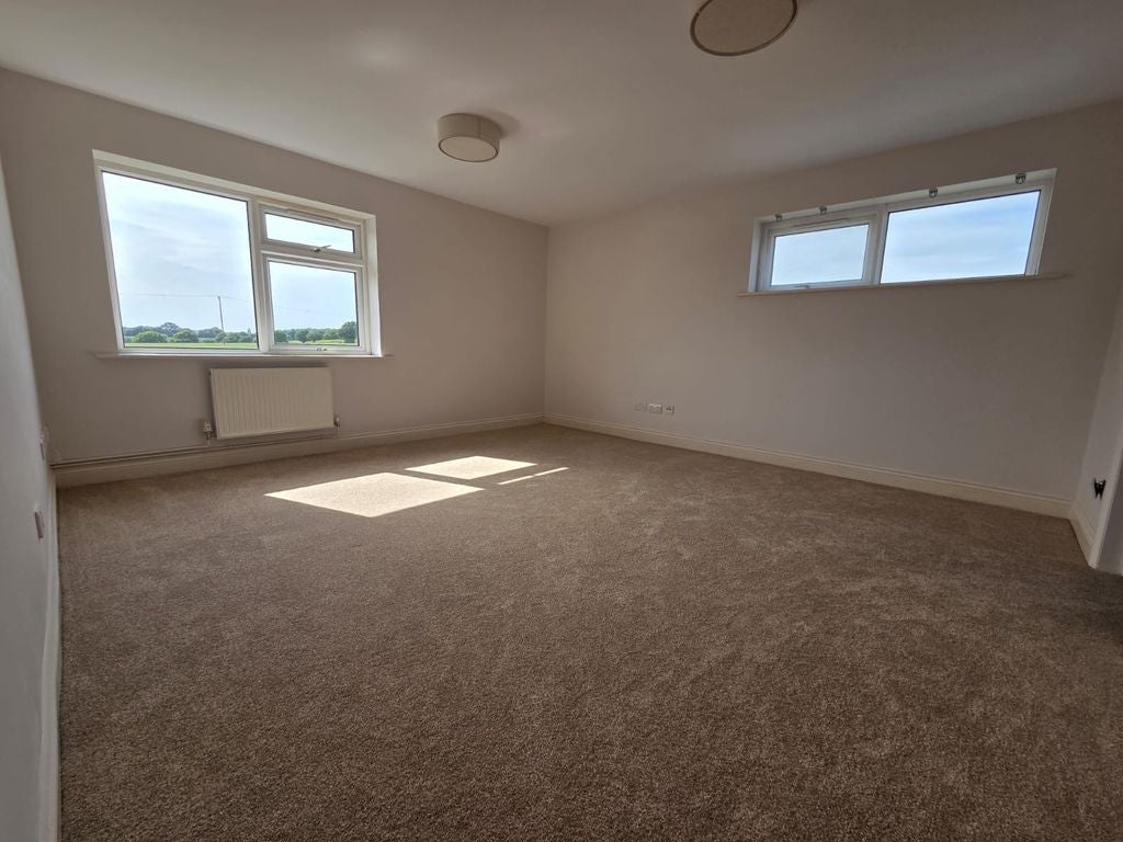 Flat Park Rise in Chichester