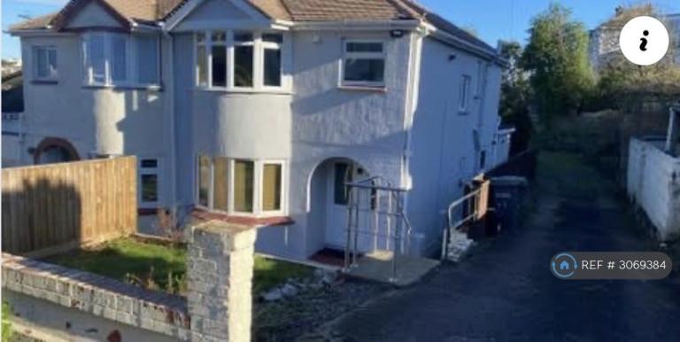 Flat All Hallows Road in Paignton