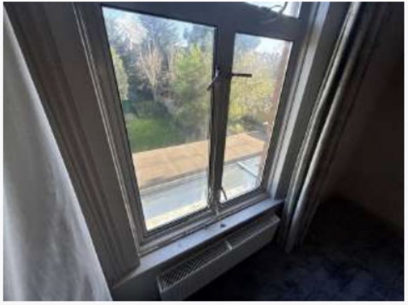 Room Cranhurst Road in Greater London