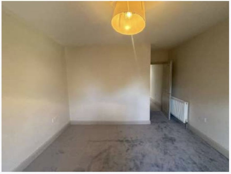 Room Cranhurst Road in Greater London