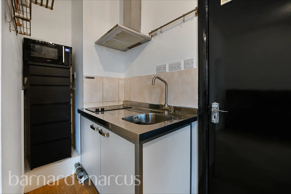 Flat Walworth Road in Greater London