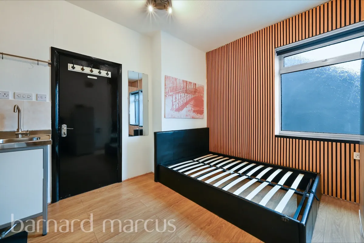 Flat Walworth Road in Greater London