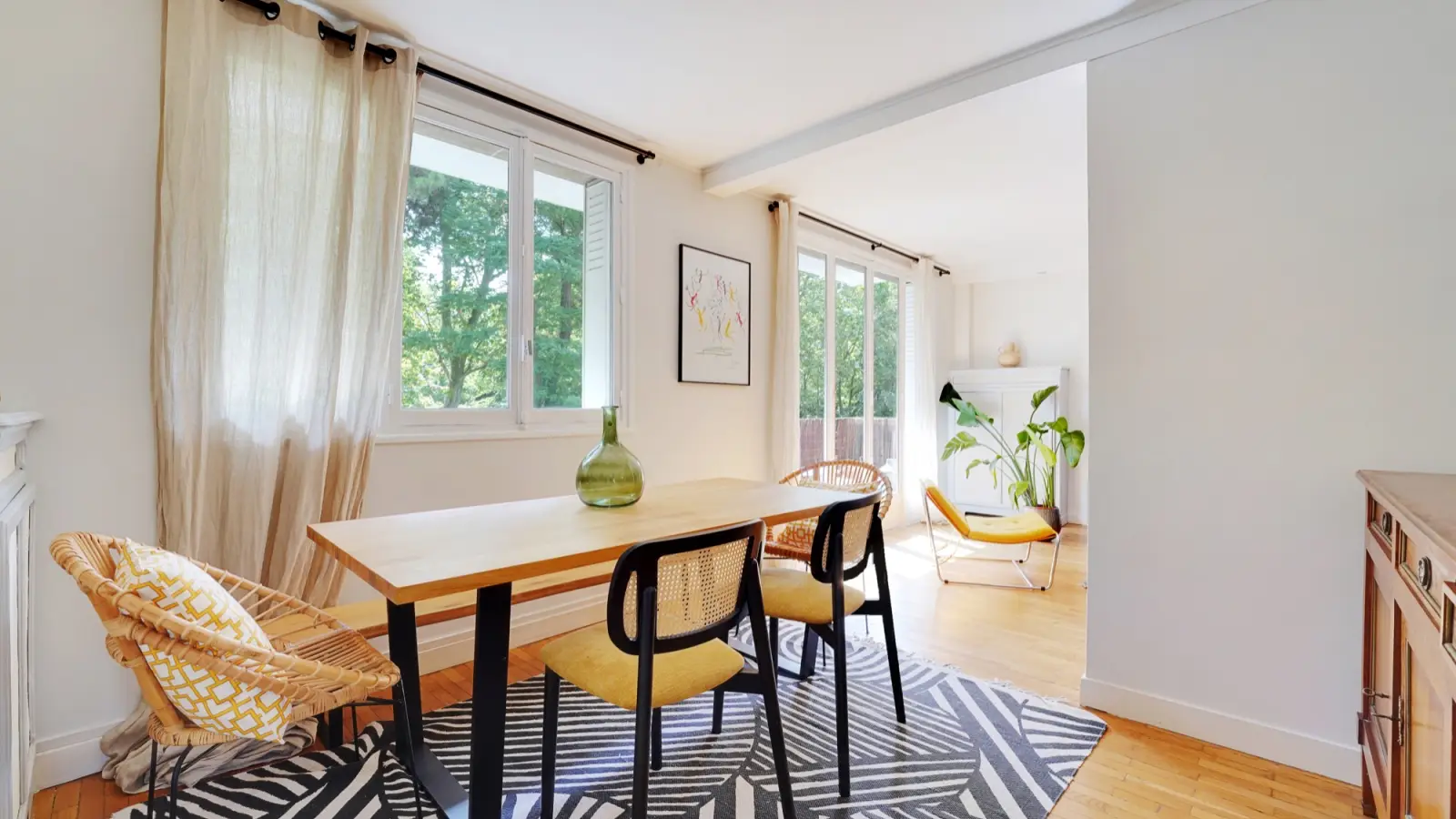 Flat Boulevard Victor Hugo in Neuilly-sur-Seine