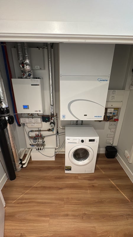 Room Caithness Walk in Greater London