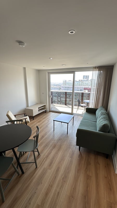 Room Caithness Walk in Greater London