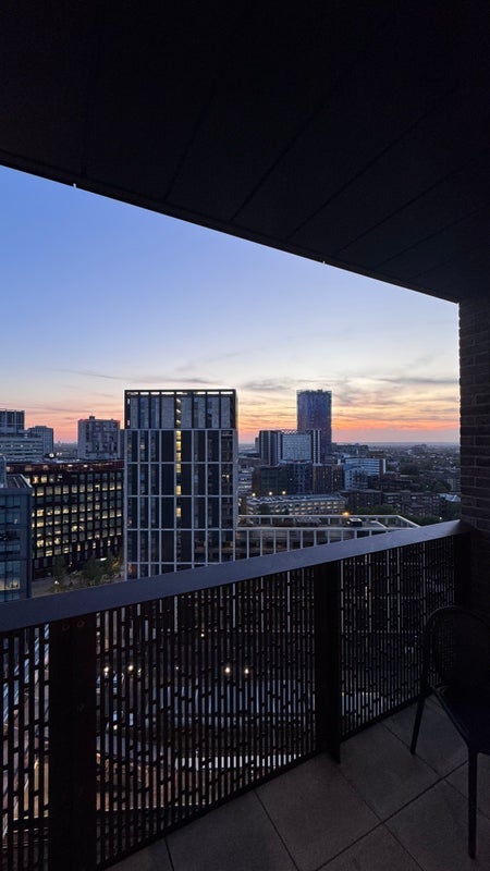 Flat Caithness Walk in Greater London